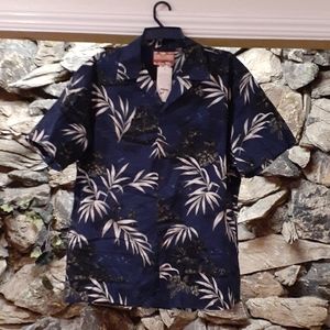 Vintage Hawaiian shirt by RJC